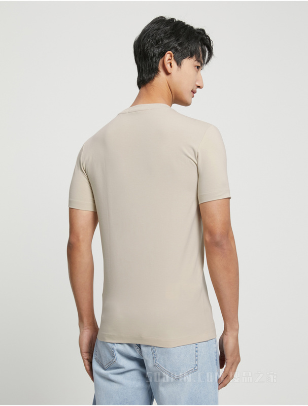 Calvin Klein 23春季新款男士经典交叠LOGO透气圆领修身短袖T恤J324127