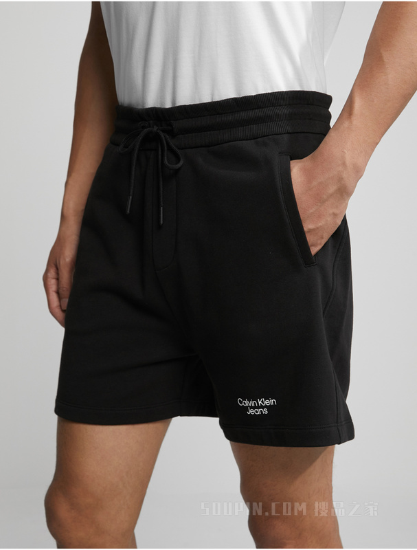 Calvin Klein 23春季新款男士时尚简约LOGO抽绳腰纯棉休闲短裤J323391