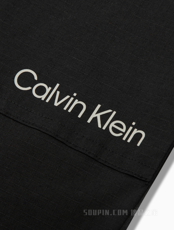 Calvin Klein 23春季新款男士LOGO印花可调节脚口宽松抽绳休闲裤4MS3P607