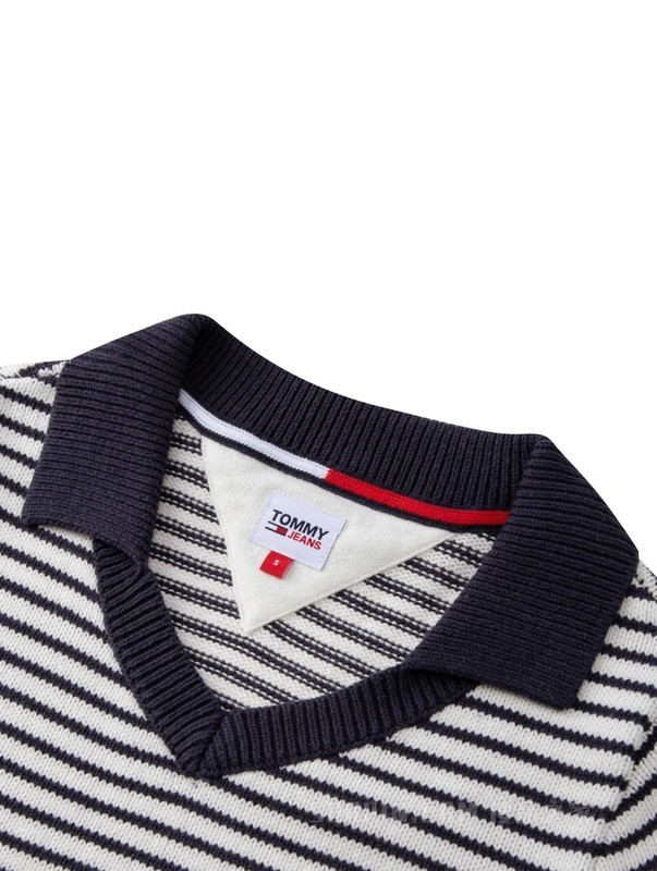 23新款春季女装条纹小绣标POLO翻领V领短针织衫DW0DW15561