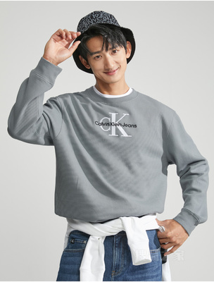Calvin Klein 23春季新款男士时尚重叠字母刺绣纯棉宽松卫衣J323160