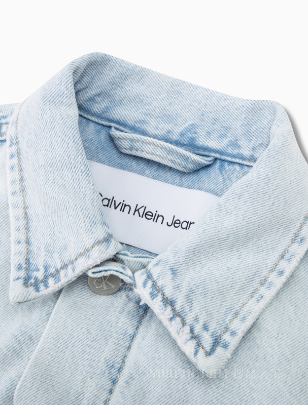 Calvin Klein 23春季新款女士简约LOGO皮标休闲纯棉牛仔夹克J220660