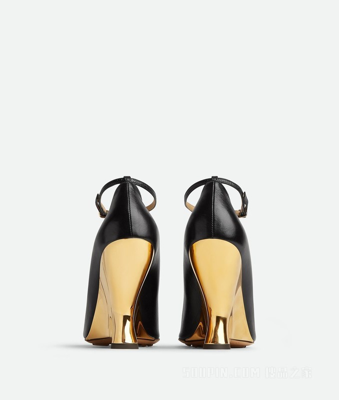 Punta T字形高跟鞋