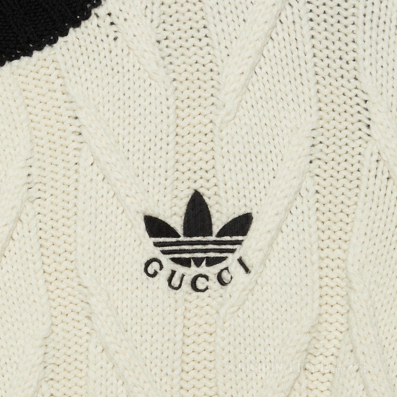 adidas x Gucci联名系列混合针法针织羊毛衫 象牙白色和蓝色