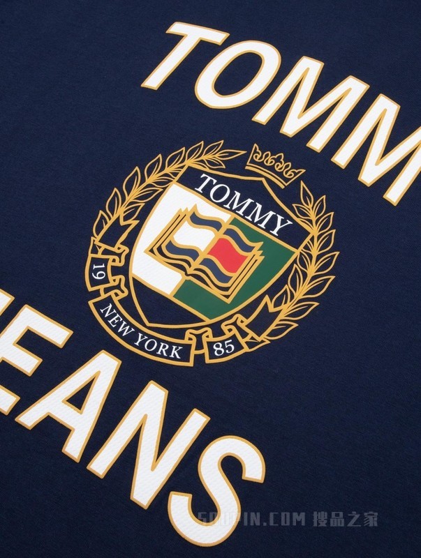 23新款春夏女装纯棉潮流徽章印花圆领宽松连衣裙DW0DW15568