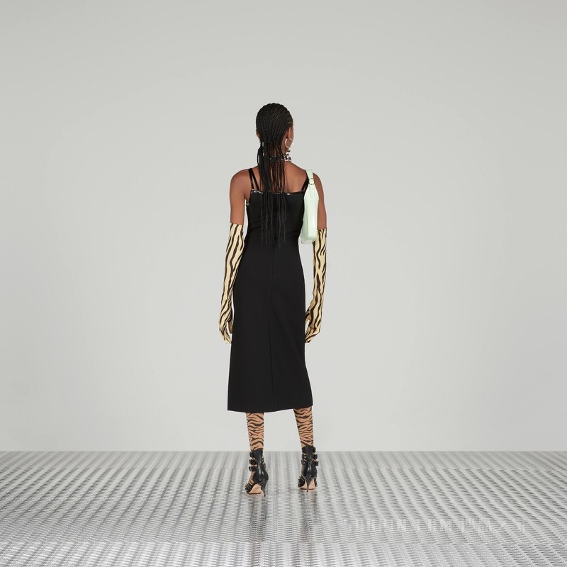 饰水晶方形G扣针织中长连衣裙 黑色