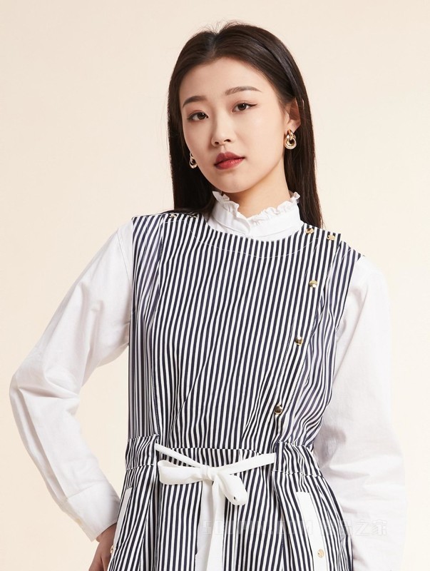 23新款春夏女装纯棉时尚条纹系带收腰无袖连衣裙WW0WW37702