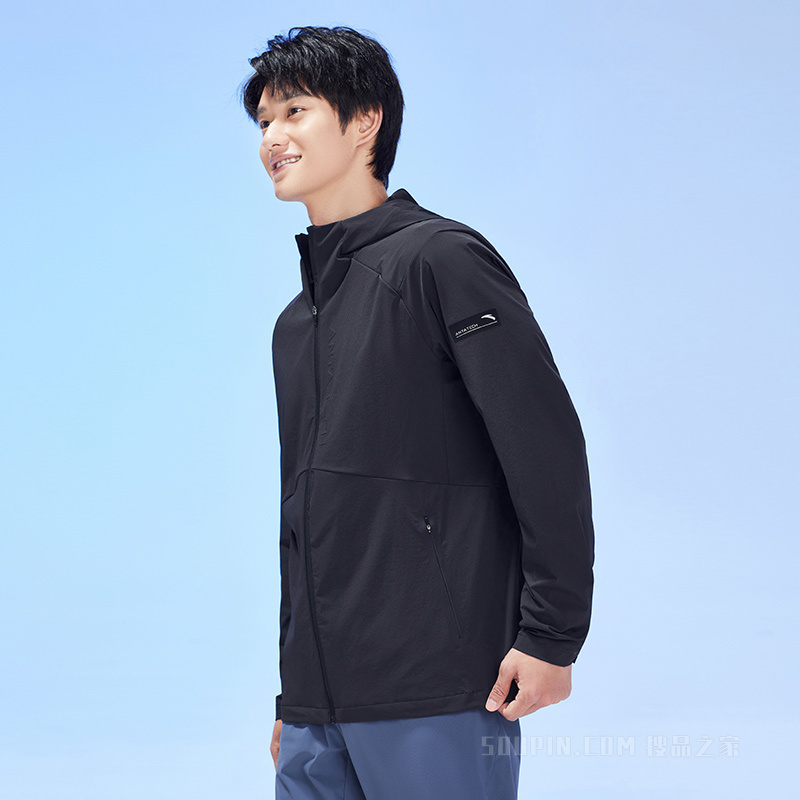 安踏综训系列元能开练男梭织薄外套防晒服