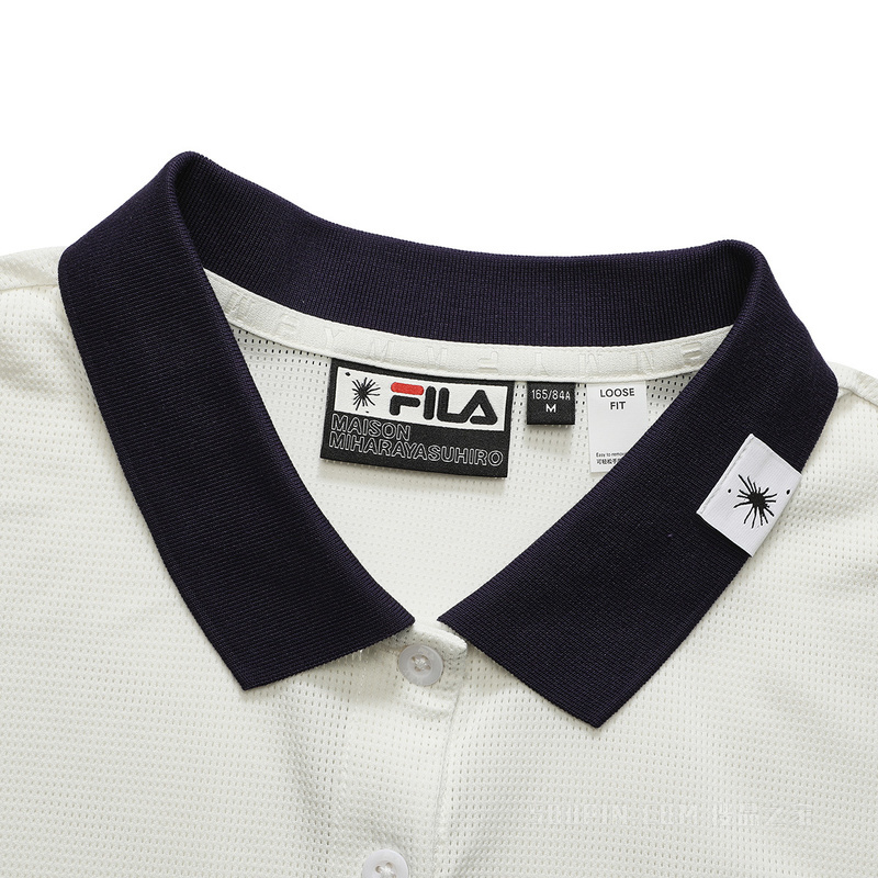 FILA × MAISON MIHARA YASUHIRO联名女子百褶拼接宽松短袖POLO