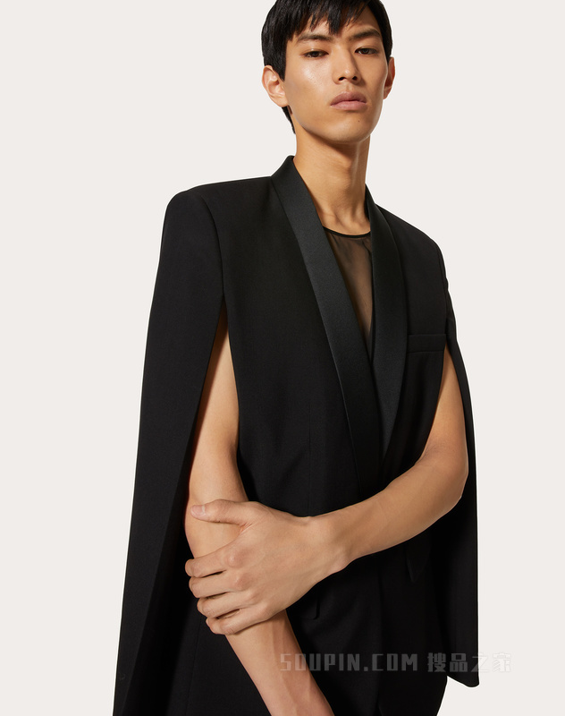 雪纺内搭羊毛斗篷式夹克