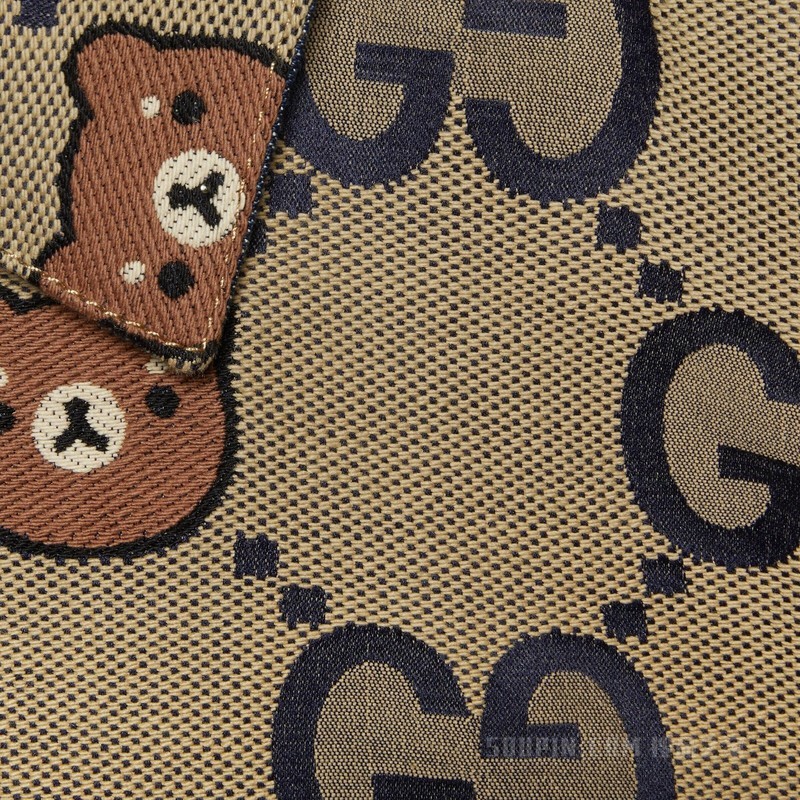 グッチ GUCCI 23AW 729935 XDCE9 サイズ:50 ジャンボGG/アニマルリバーシブルデニムジャケット 中古 OM10 極美品 GUCCI グッチ 631892 Z8AK7 日本限定Off The Grid ロゴレザー