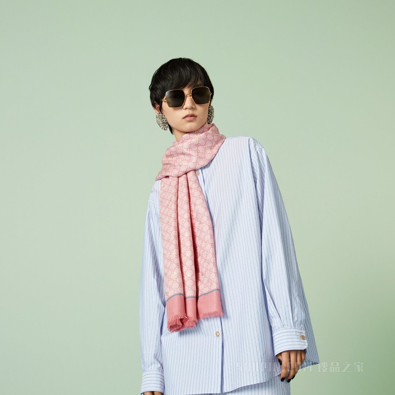 GG马衔扣印花真丝披肩 粉色和浅粉色