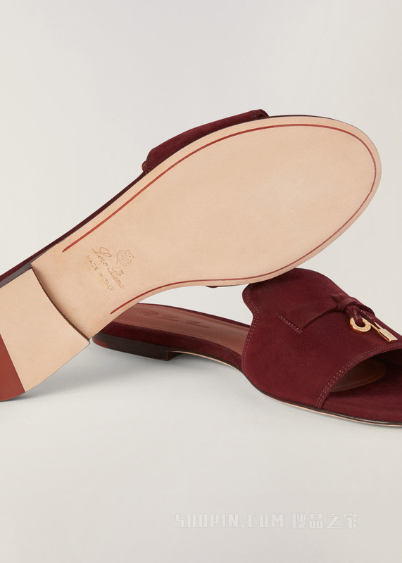 Summer Charms Slipper 凉鞋 绒面小山羊皮