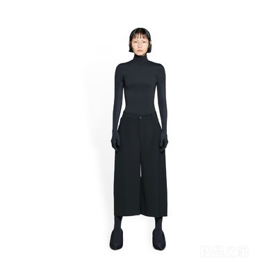 LOOSE 女士短裤
