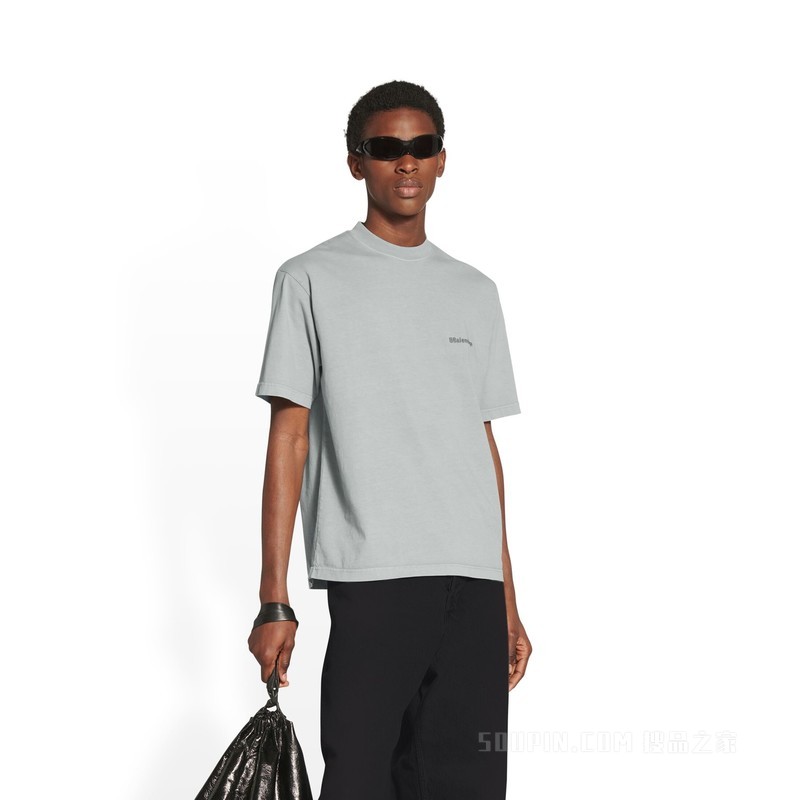 BB CORP中等剪裁T恤