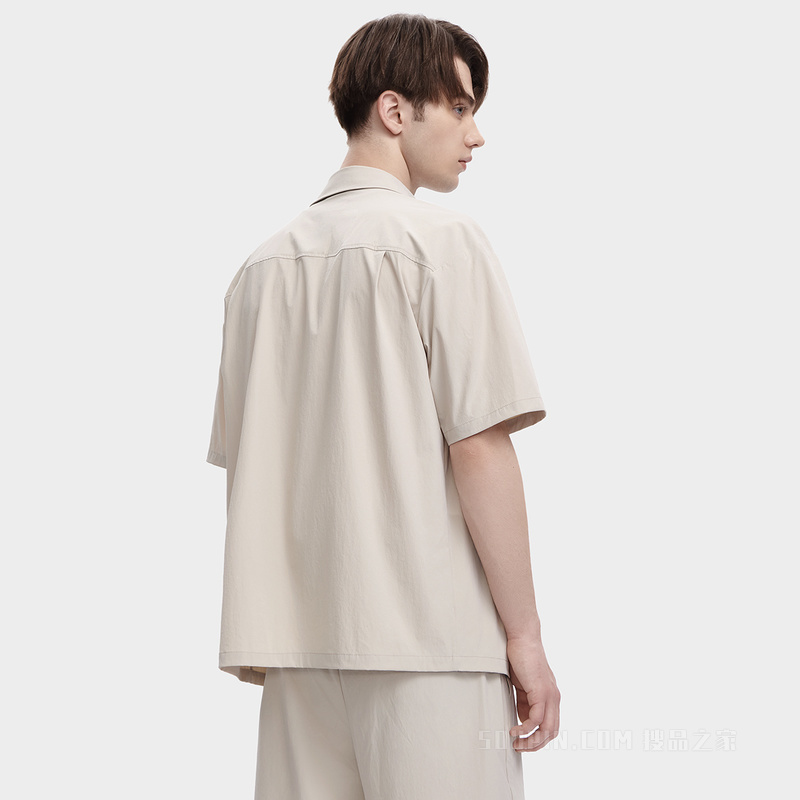 男子时尚休闲短袖衬衫