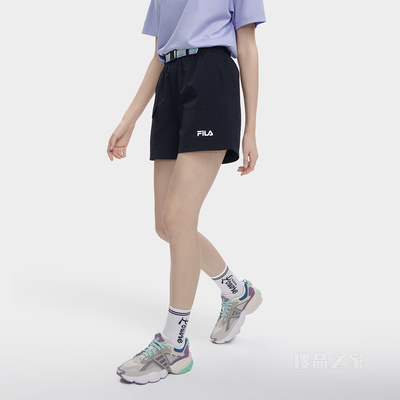 女子时尚休闲梭织短裤