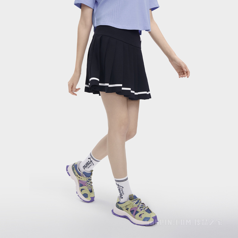 女子时尚休闲半身裙