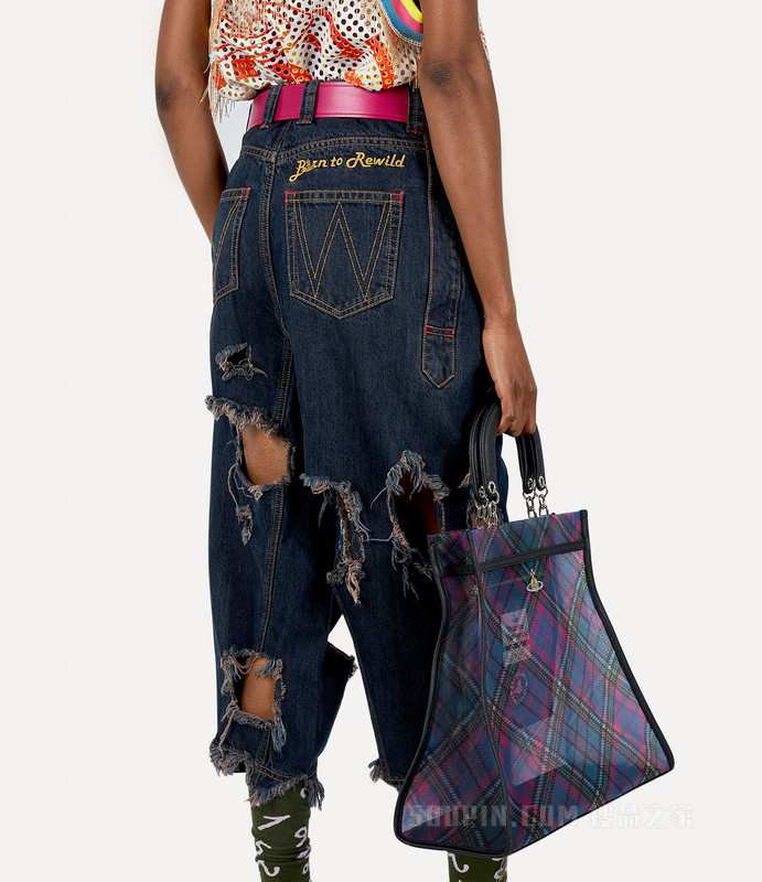 Distressed Macca Jeans