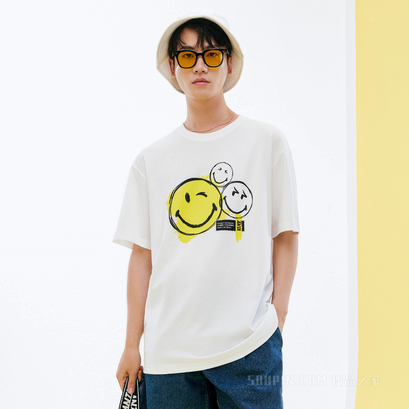 SmileyWorld x 安踏跨界联名系列男女同款短袖针织T恤衫