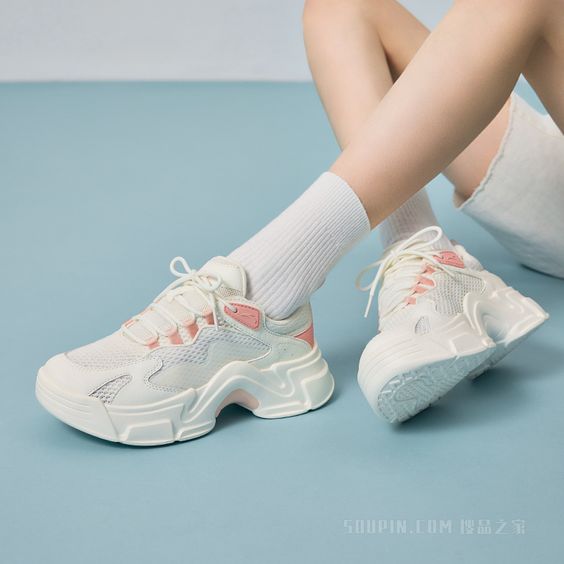 安踏生活系列BUNNY女子休闲鞋