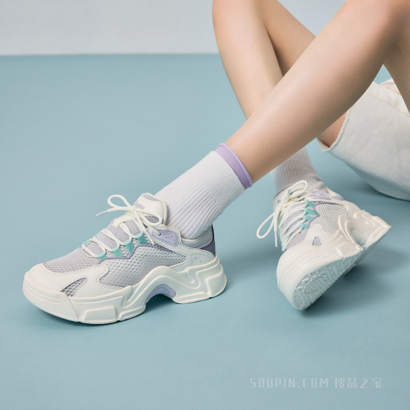 安踏生活系列BUNNY女子休闲鞋