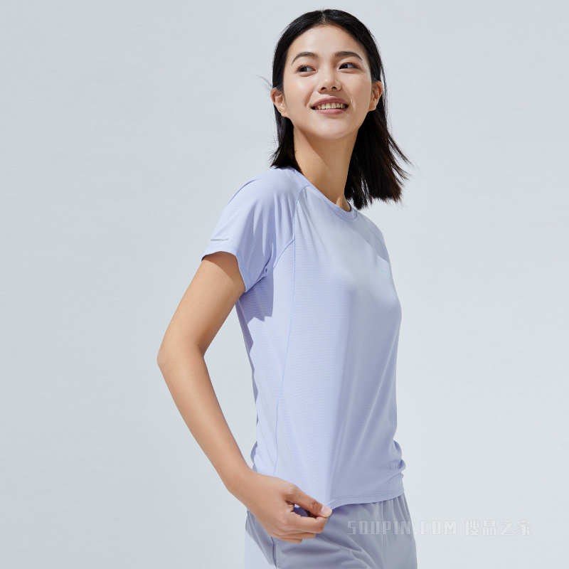安踏跑步系列吸湿速干科技女子短袖针织T恤衫