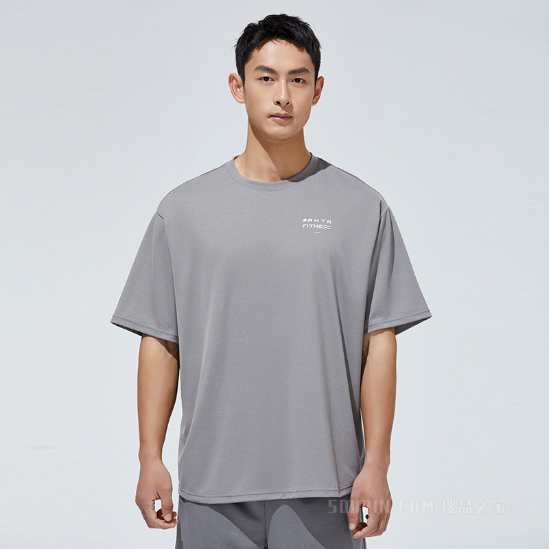 安踏综训系列UNIT A吸湿速干科技男短袖针织T恤衫