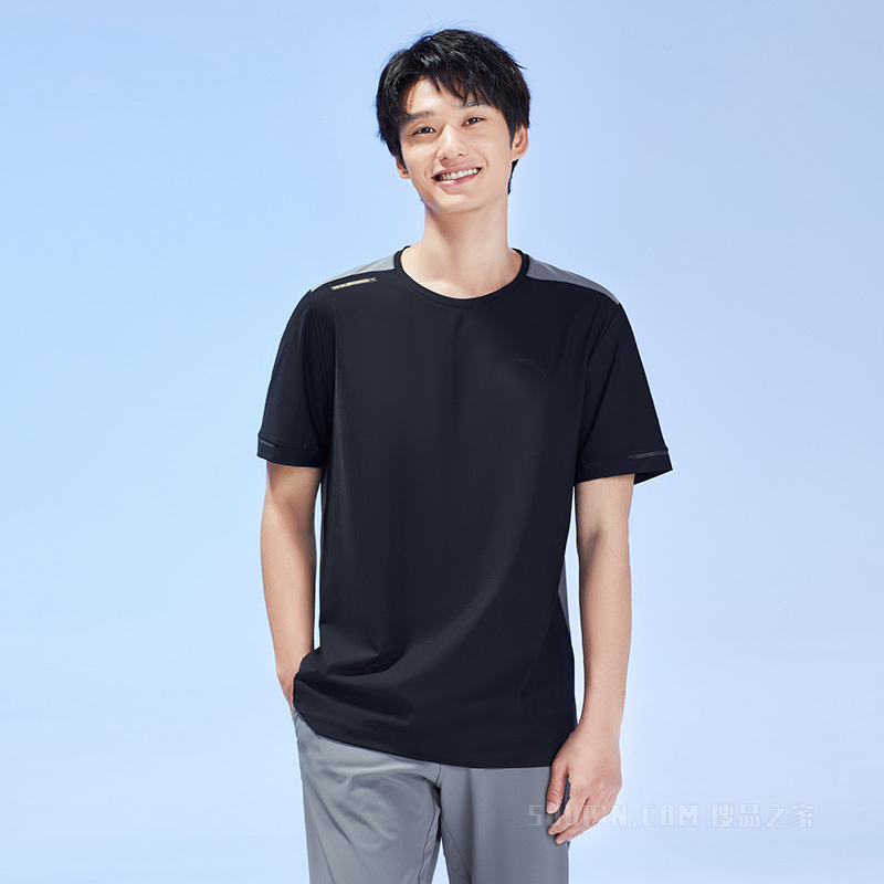安踏精英训练系列冰肤科技男子短袖针织T恤衫