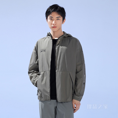 安踏综训系列UNIT A健身型格男子梭织运动上衣防晒服