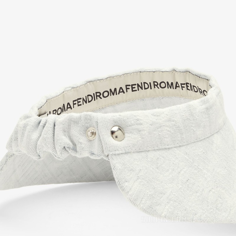 空顶帽 蓝色牛仔布FENDI by Marc Jacobs空顶帽