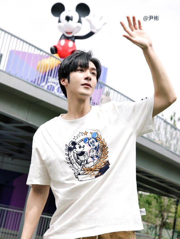 【DISNEY联名系列】23新款男女纯棉刺绣合身短袖T恤32455