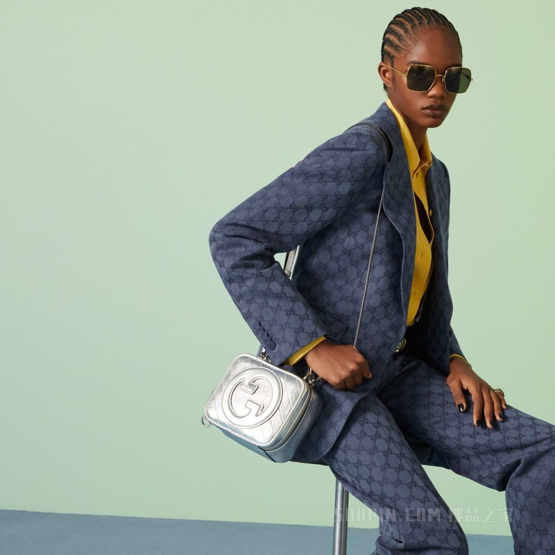 Gucci Blondie系列手提包 金属质感银色皮革