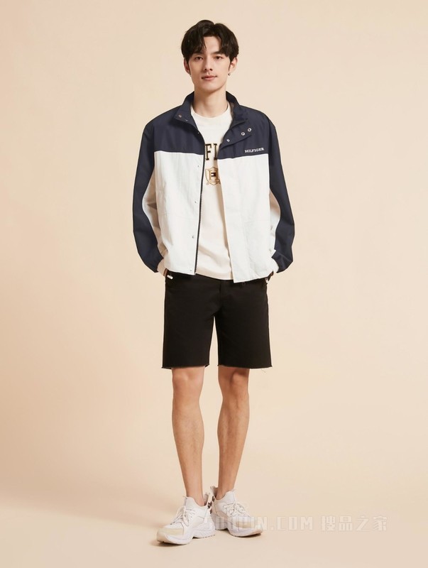 23新款男装简约撞色浮雕字母立领单夹克外套MW0MW31650