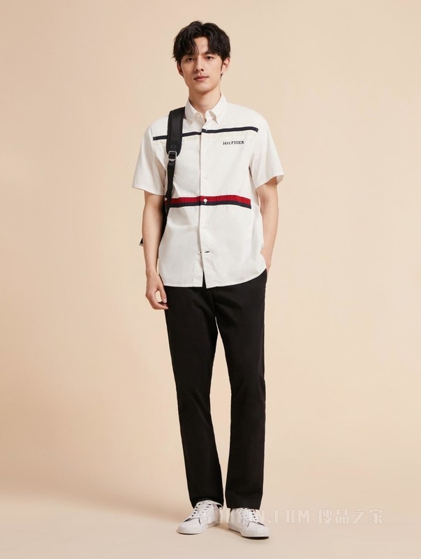 23新款春夏男装纯棉拼色刺绣合身版短袖衬衫MW0MW31841