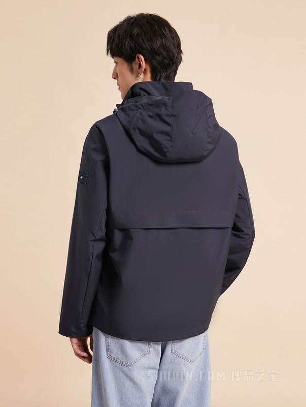 23新款男装简约字母胶印户外休闲合身版夹克外套MW0MW31656