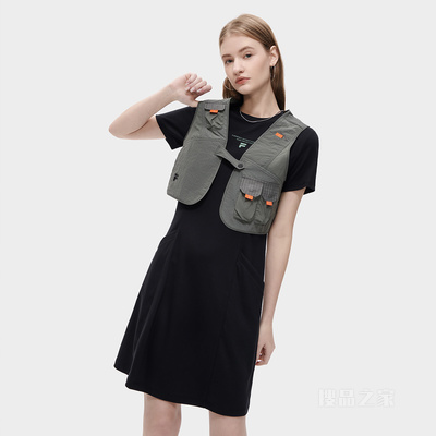 女子潮流运动连衣裙