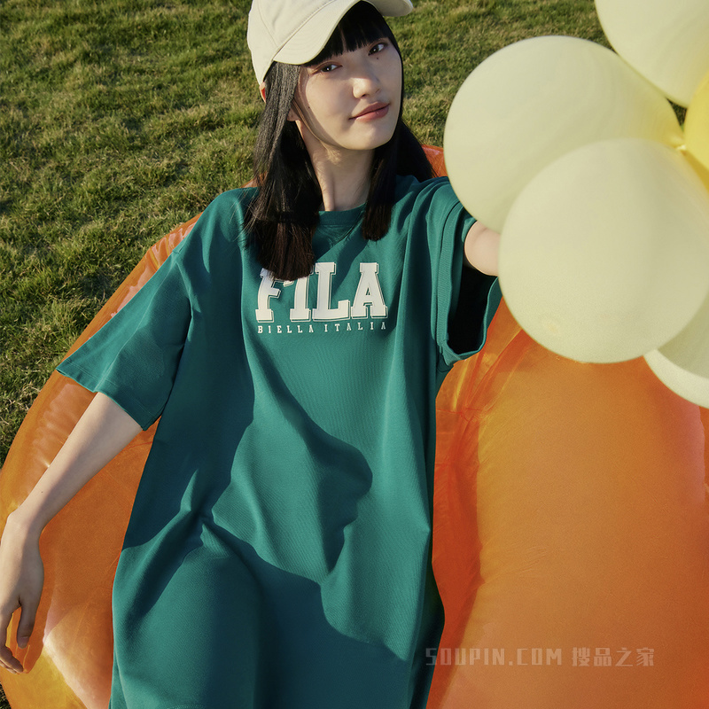女子时尚休闲多彩宽松针织连衣裙