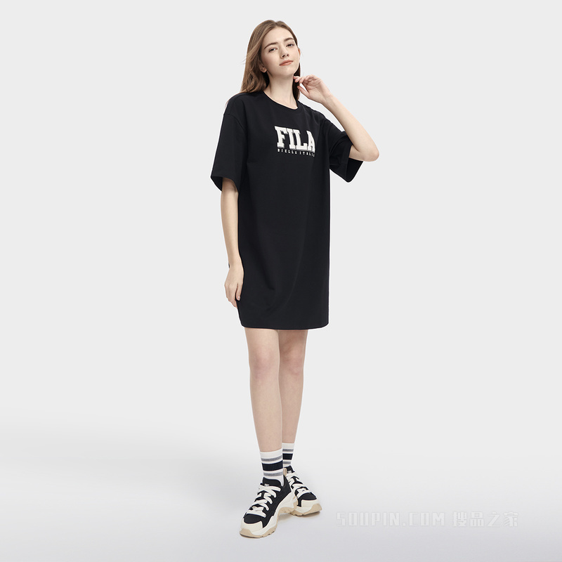 女子时尚休闲连衣裙