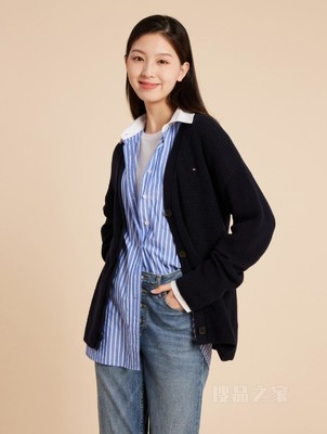 23新款秋冬女装纯棉简约绣标纽扣V领合身版针织外套02679