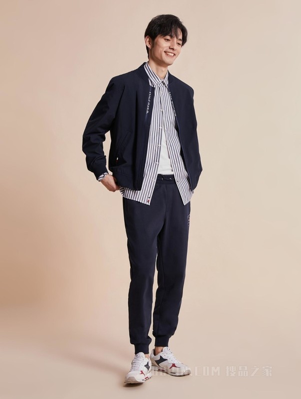 23新款男装防泼水户外时尚拉链棒球服单夹克外套32759