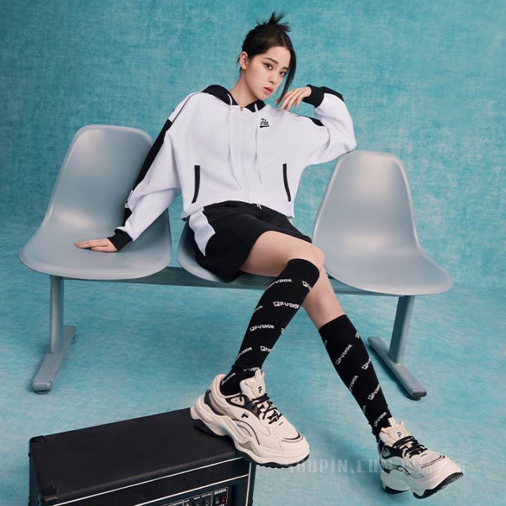 欧阳娜娜同款女子潮流运动宽松针织外套