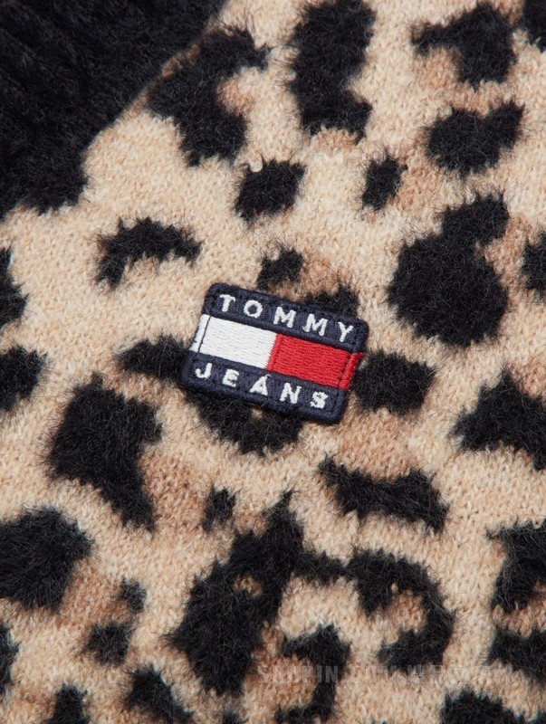 23新款秋季女装豹纹图案宽松高腰短款毛绒针织开衫16518