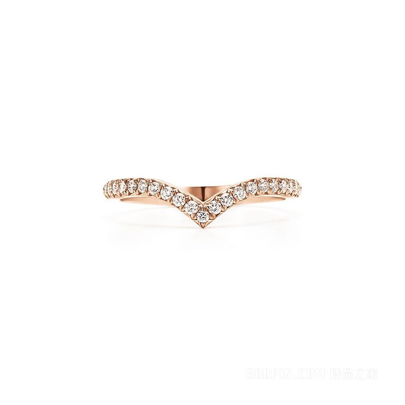Tiffany Soleste 系列 18K 玫瑰金镶嵌钻石 V 形戒指。