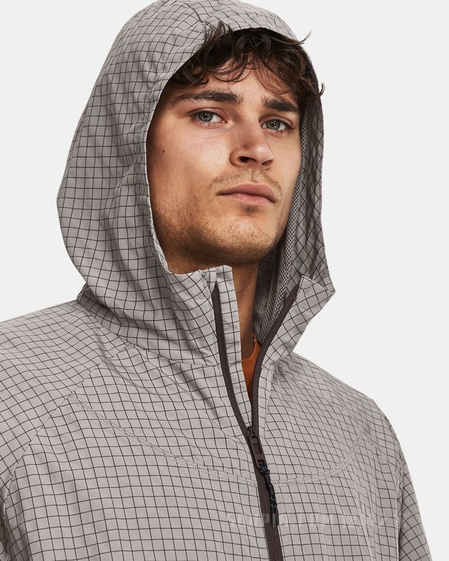 男士UA RUSH梭织1/2拉链连帽上衣