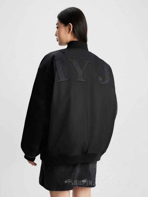 23新款秋冬女装同色刺绣旗标宽松棒球领保暖铺棉夹克16563