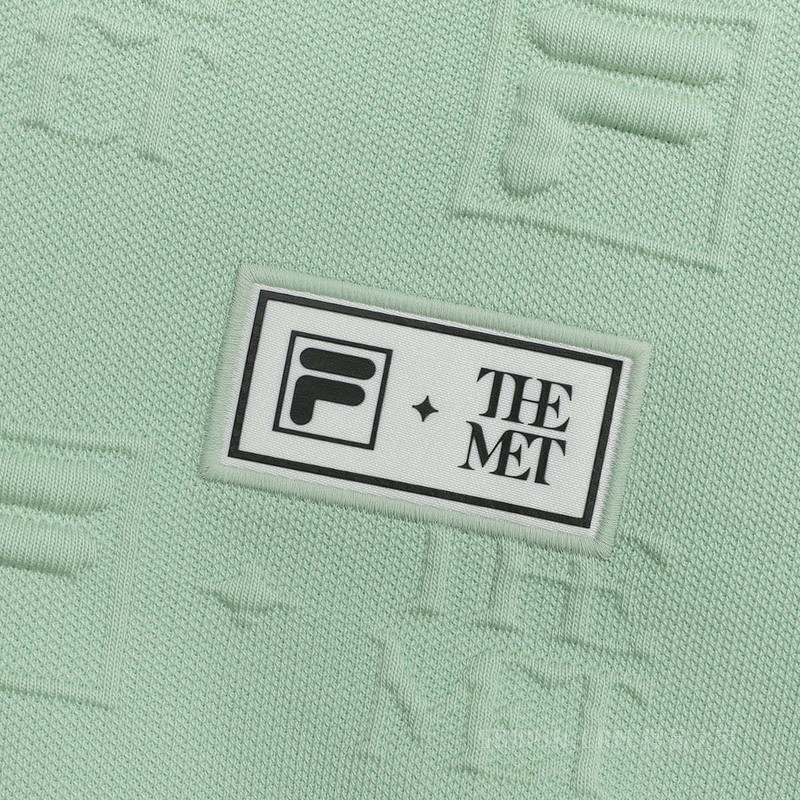 女子时尚休闲连帽卫衣