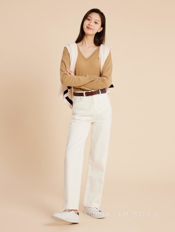 23新款秋冬女装羊毛羊绒混纺绣标V领针织衫毛衣XW0XW02680