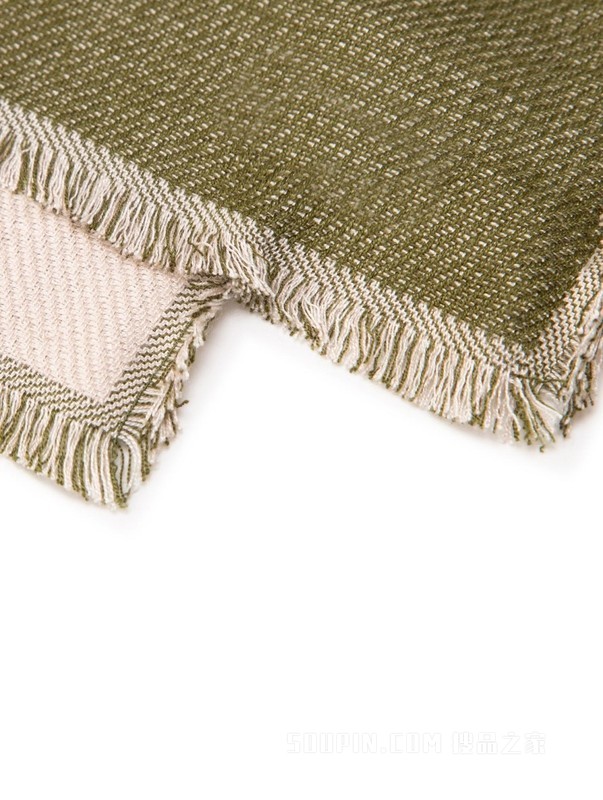 23新款秋冬女装拼色徽章提花毛边舒适方巾围巾AW0AW15345