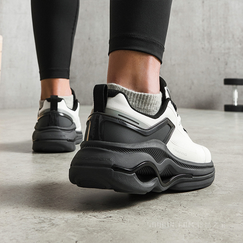 安踏综训系列健步男子综训鞋